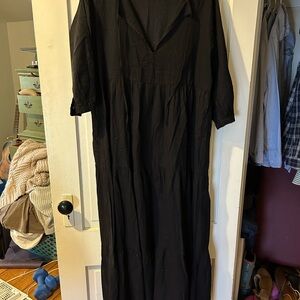 NATURAL LIFE Black Dolman Sleeve V-Neck Dress